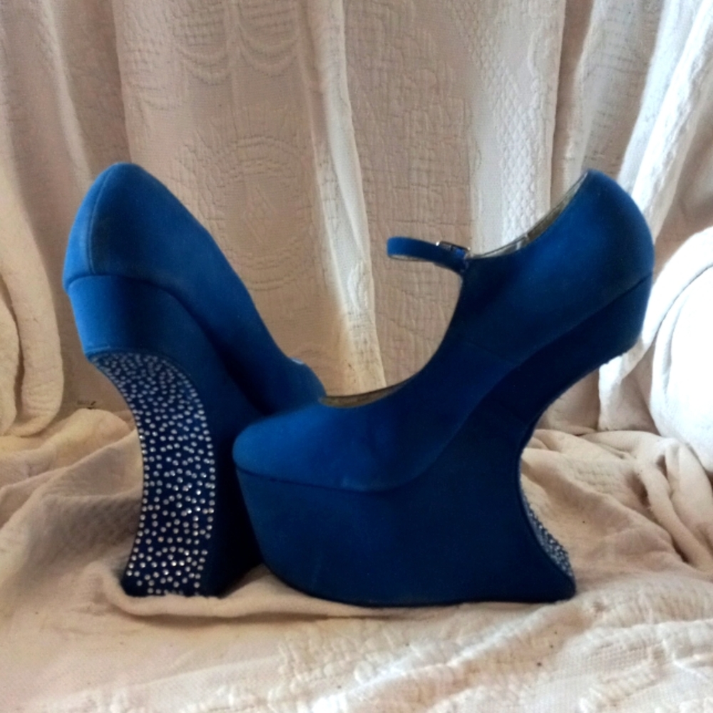 Microsuede royal blue sexy, eccentric platforms!